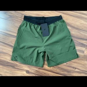 Men’s Fabletics Fundamental 7” Shorts
